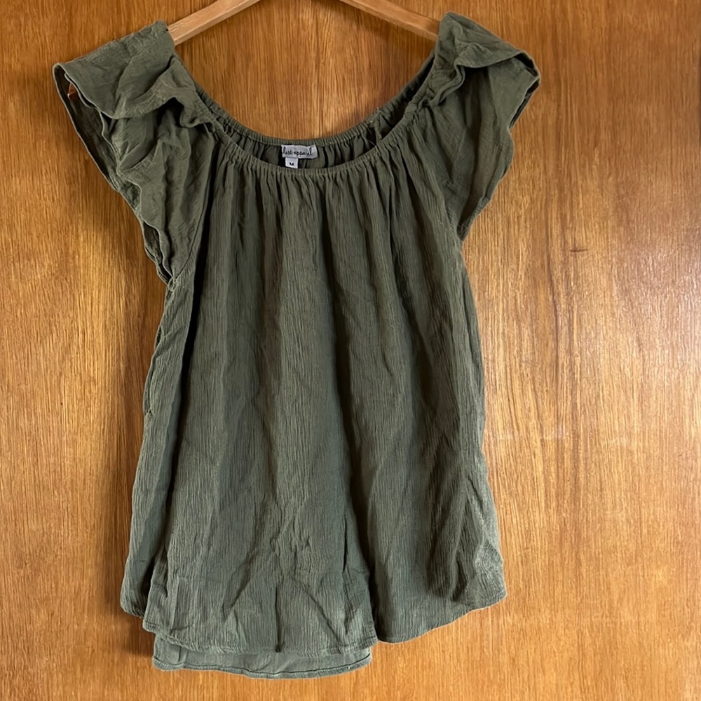 Womens medium blouse